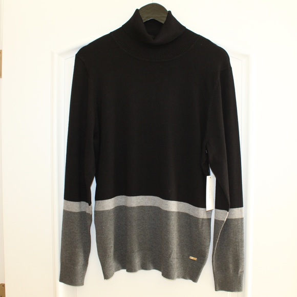 Calvin Klein Sweaters - Calvin Klein black/gray turtleneck (women’s XL) (NWT)